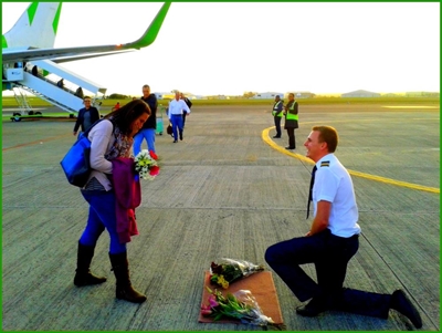 Pilot's romantic proposal at George Airport